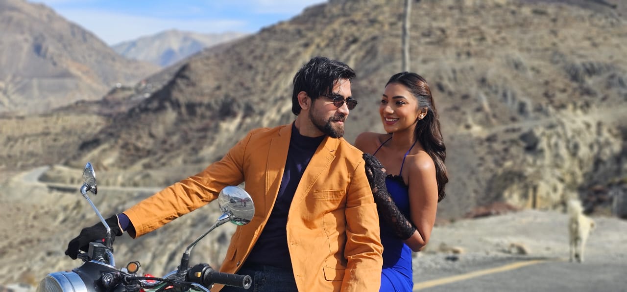 Sunerah–Rehan’s ‘O Jaan’ shot at iconic ‘Bollywood’ location