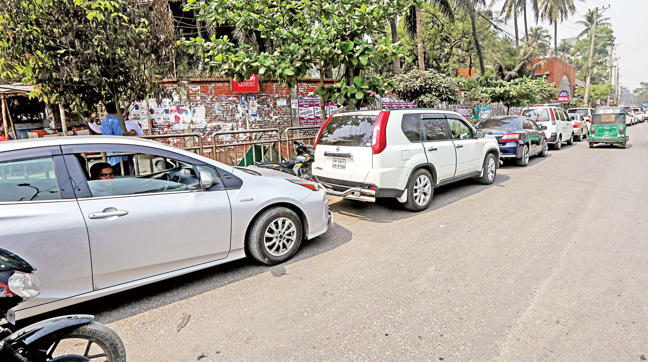 Govt urges fuel saving as LNG import cost doubles