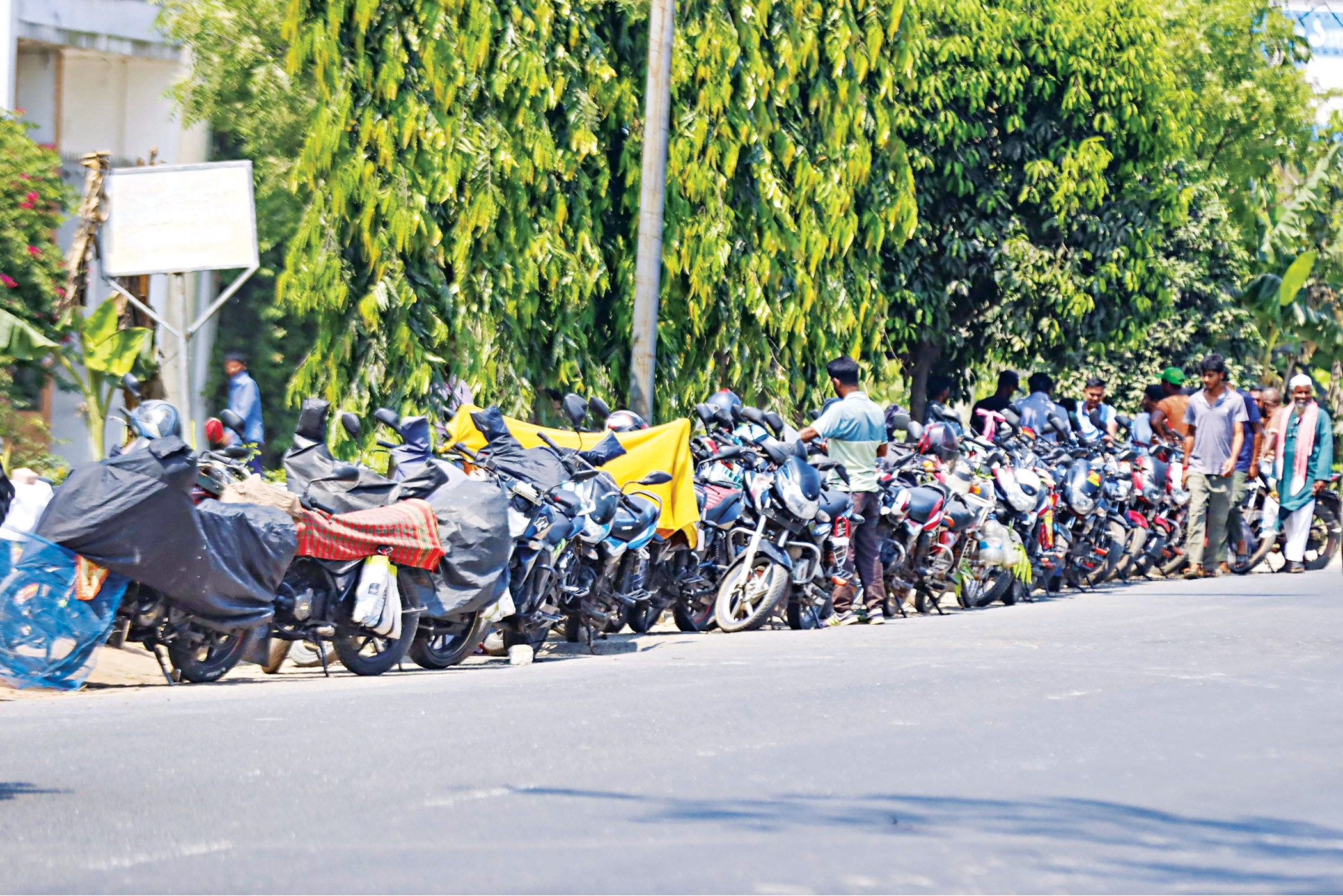 Fuel queues stretch despite improved stock