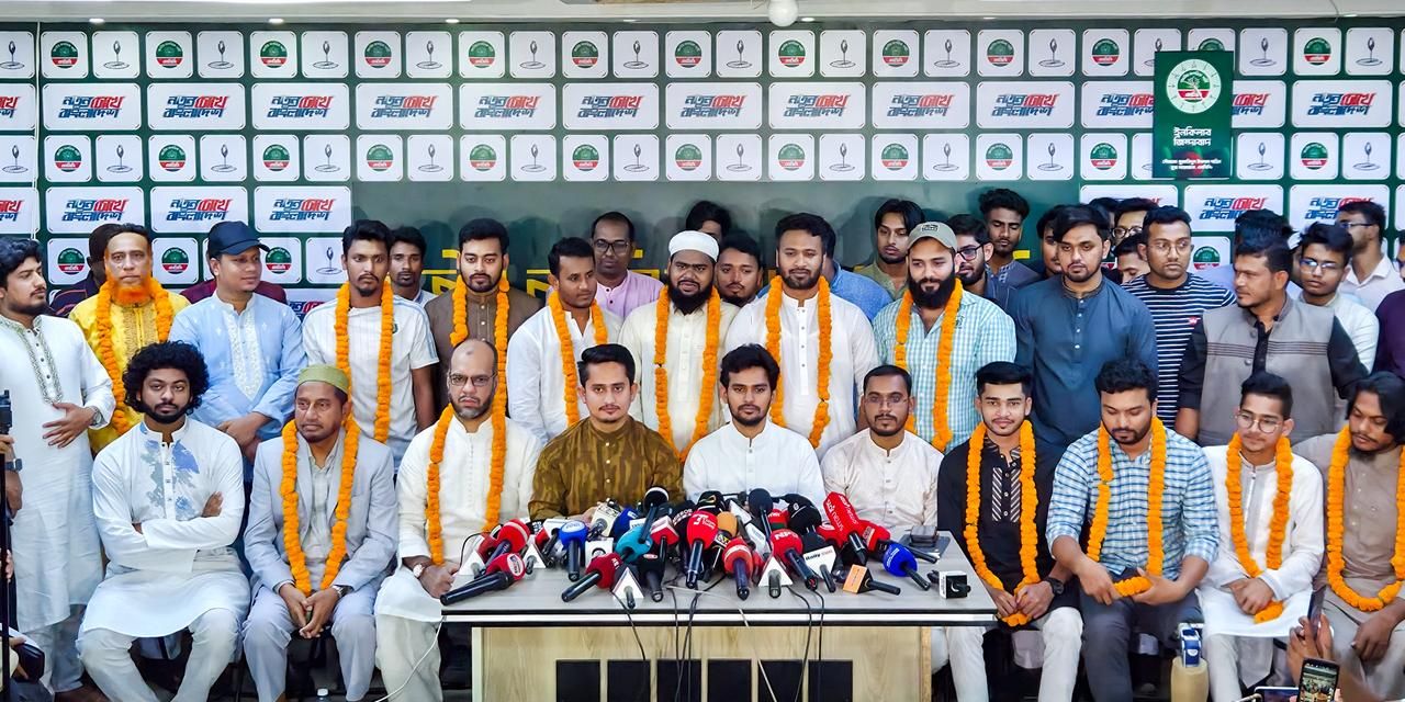 'If you run the country like Ershad, you may face the same fate as Ershad'