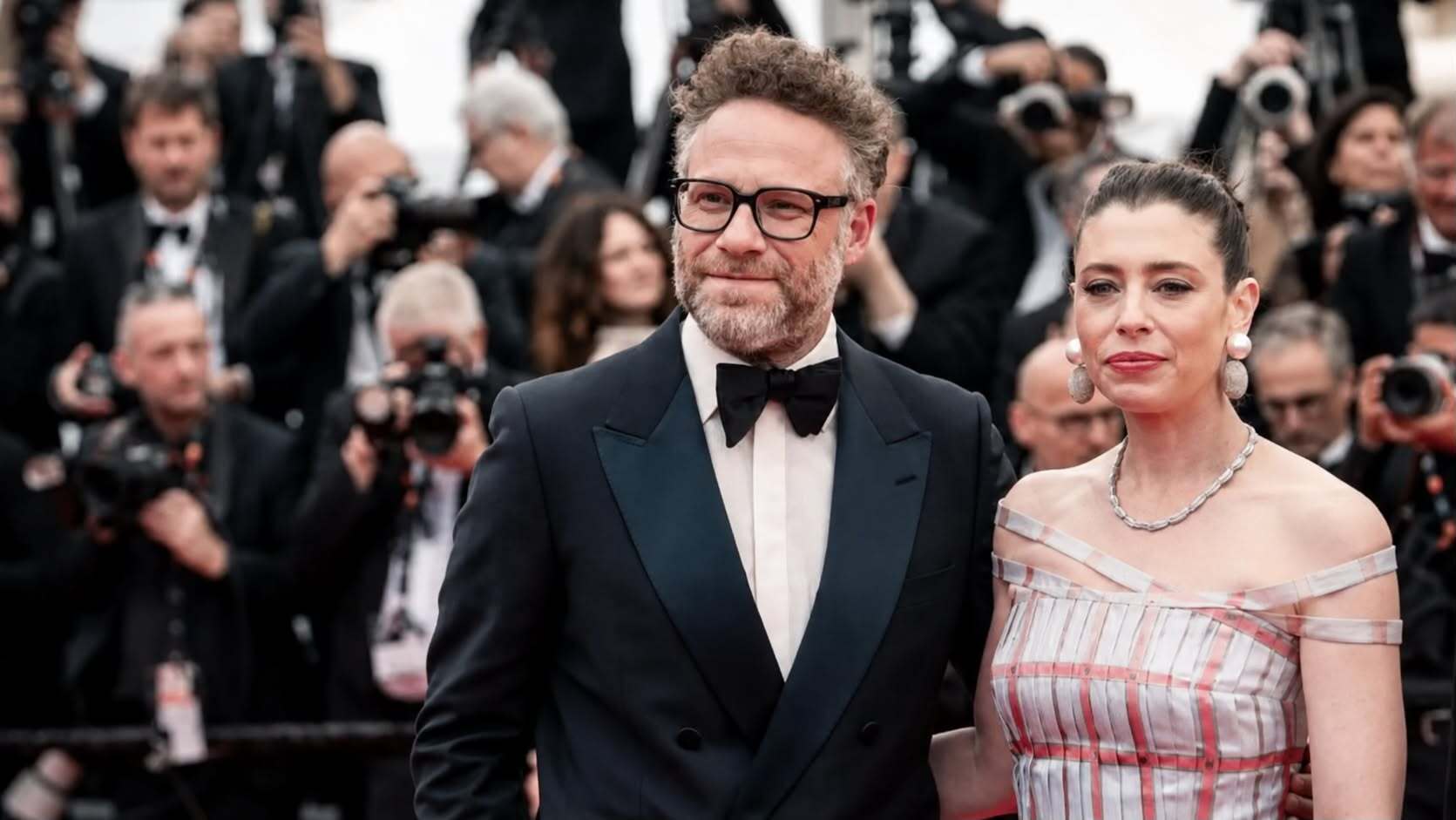 Julia Louis and Seth Rogen’s ‘Tangles’ gets seven-minute ovation at Cannes 