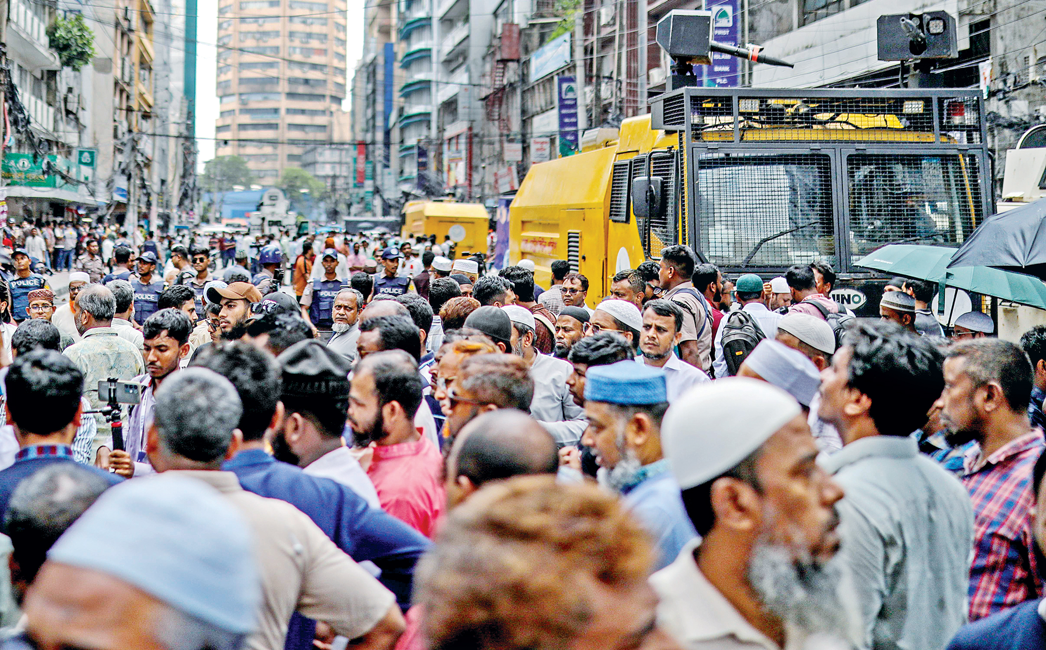 Islami Bank plunges into fresh chaos