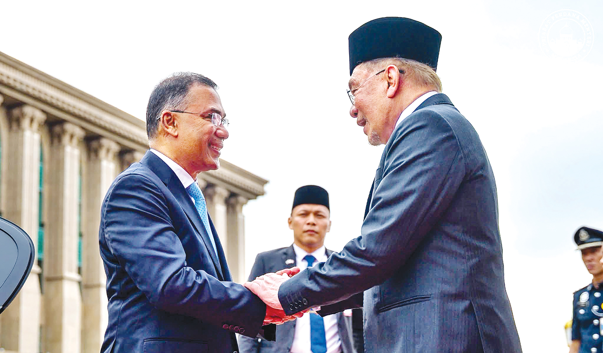 Dhaka asks KL to invest in oil, gas exploration