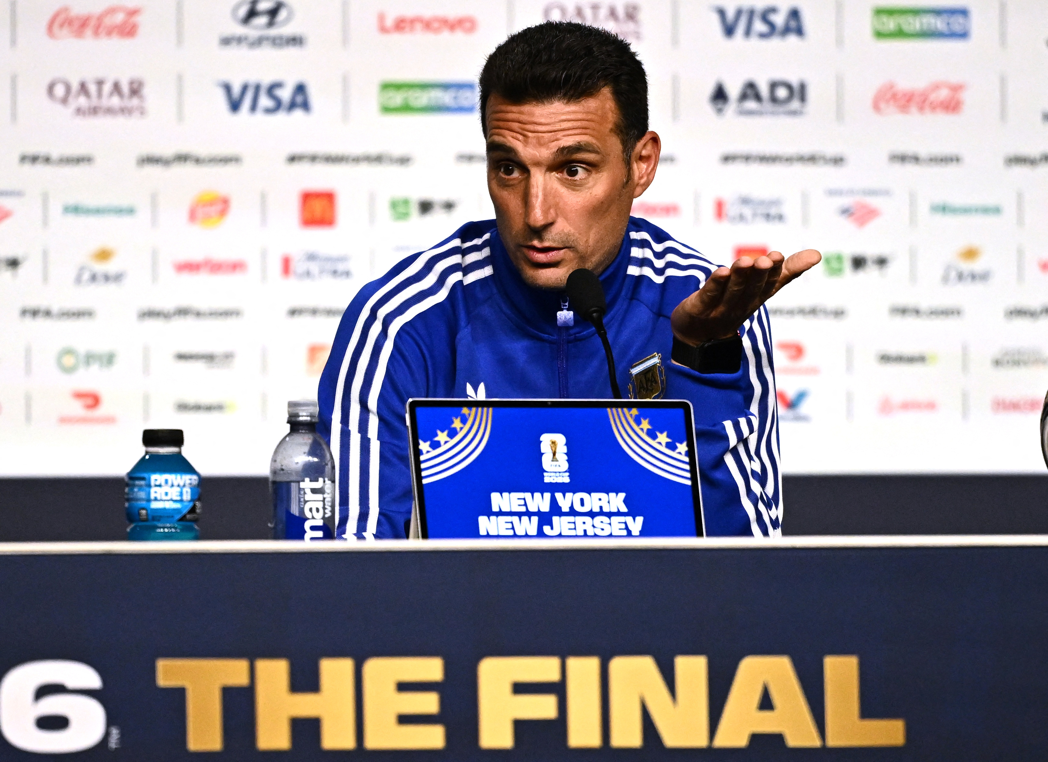 Scaloni wants Argentina to win it for the fans