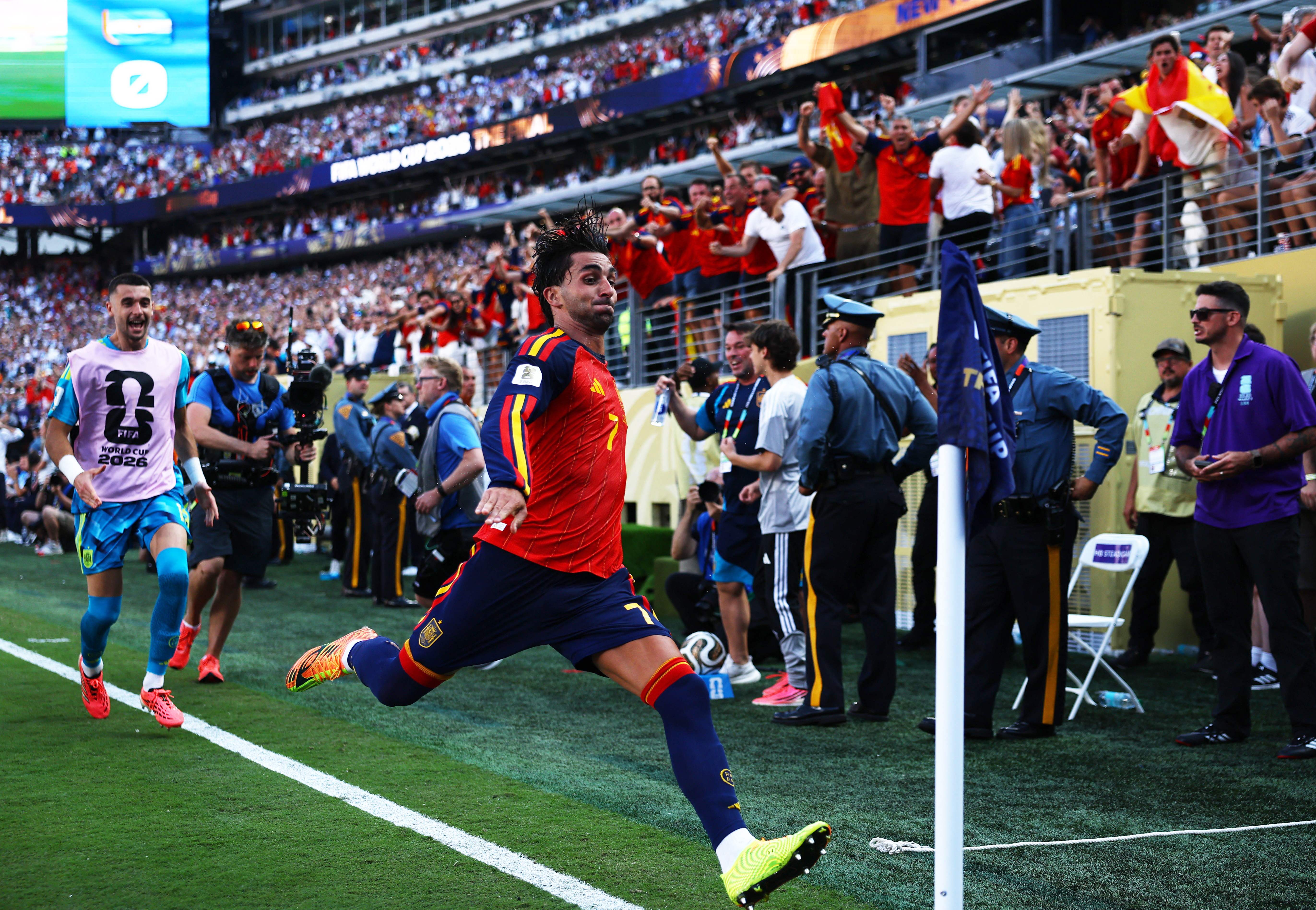 World Cup belongs to all of Spain, says match-winning Torres