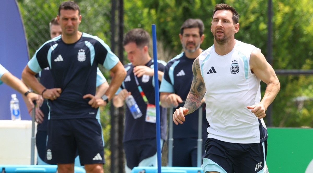 Argentina's gruelling World Cup schedule a concern for Scaloni