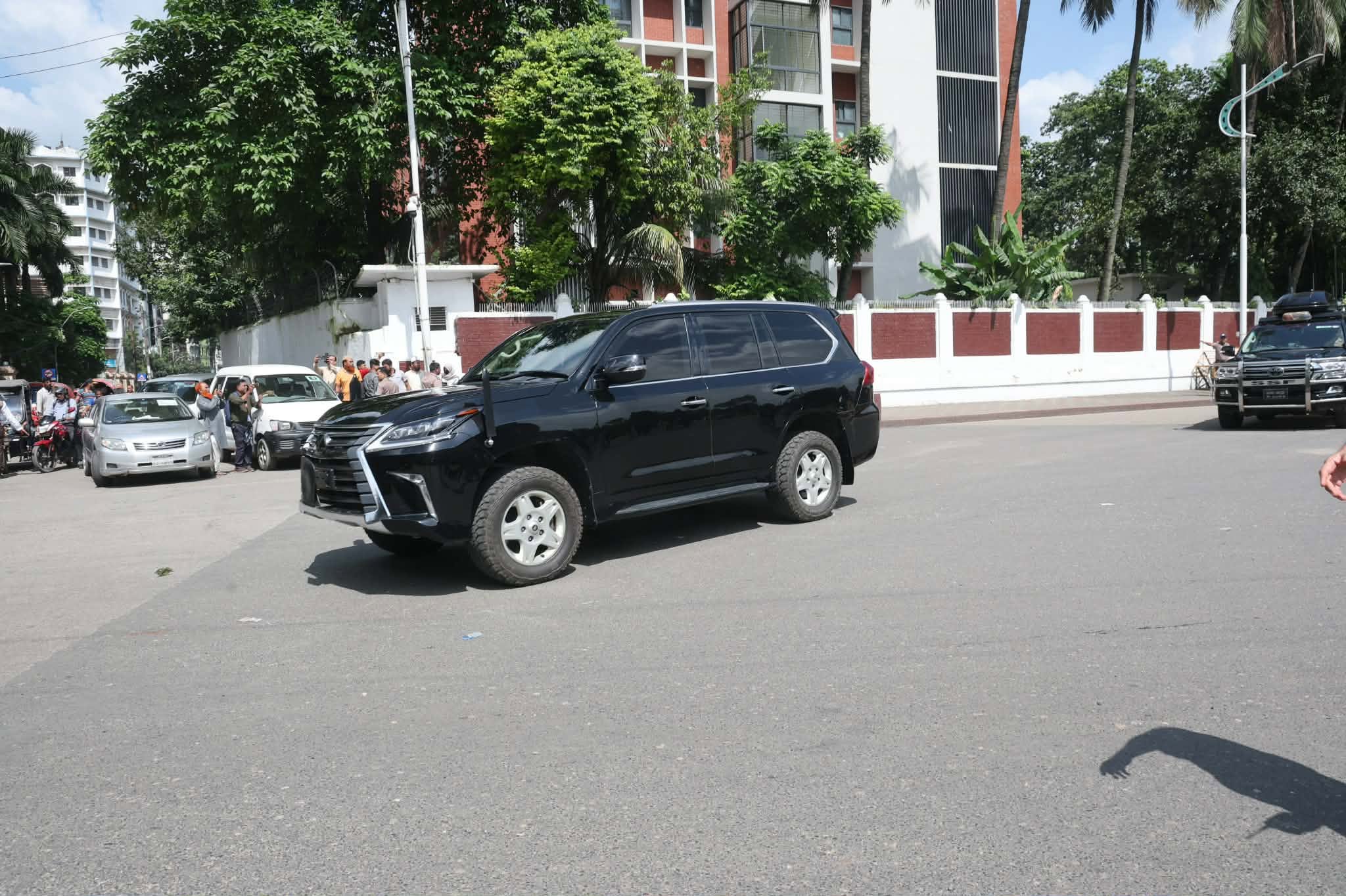 Shahabuddin leaves Bangabhaban two days after resigning