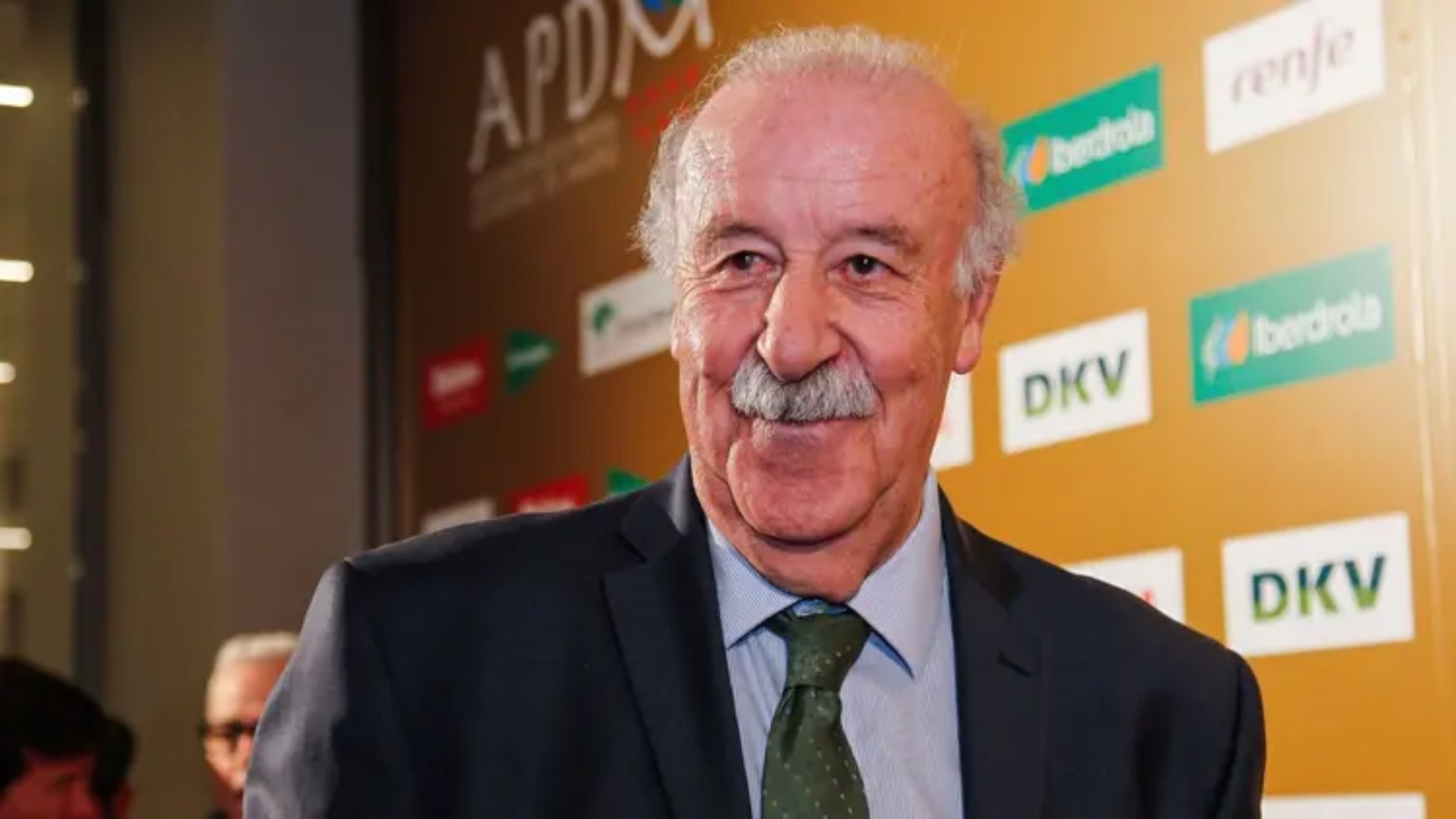 Del Bosque tells Spain not to underestimate 'nuisance' Argentina