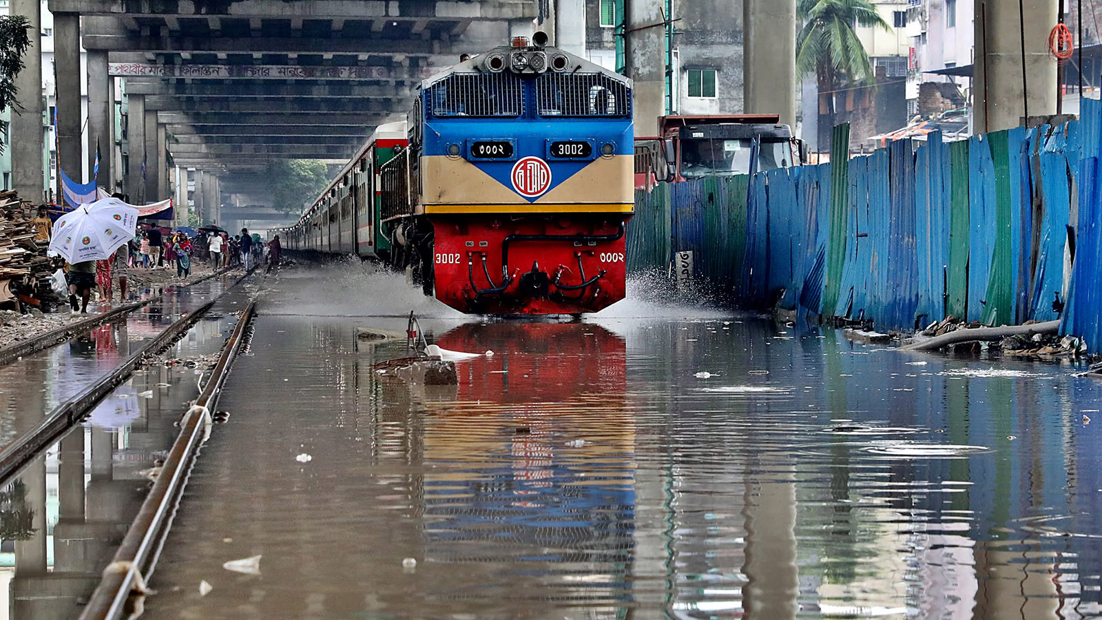 Dhaka waterlogging in frames