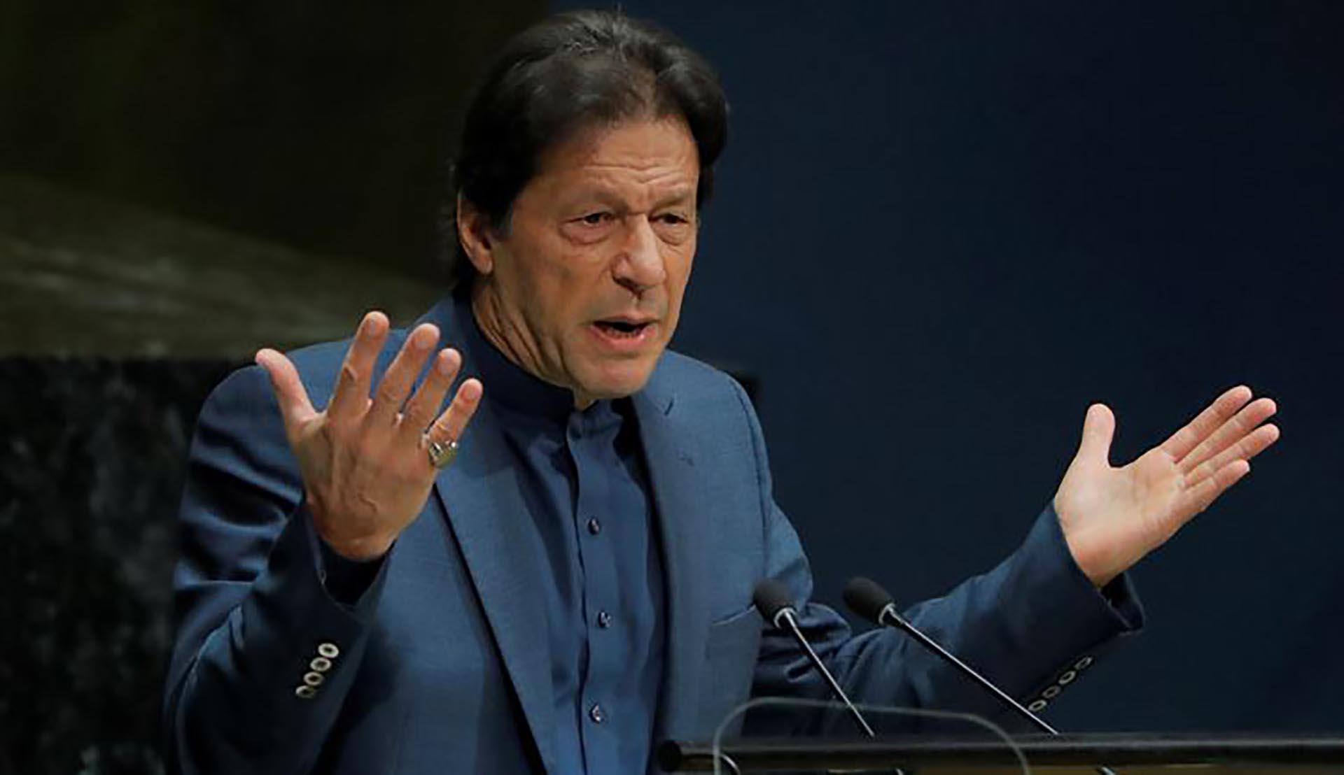 Opposition submits no-confidence motion against Pakistani PM Imran Khan