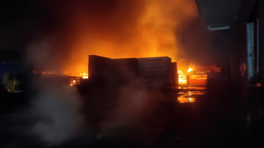 Fire victims' families to&nbsp;get&nbsp;Tk 10 lakh each: BM Container Depot