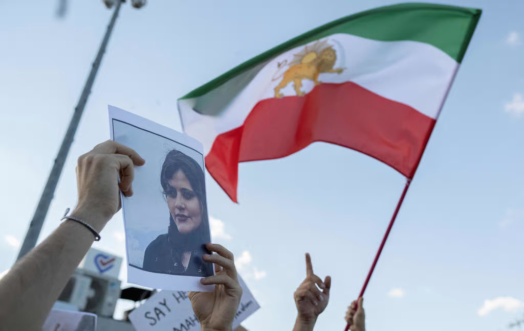 Media should be careful not to report in Iran regime’s favour