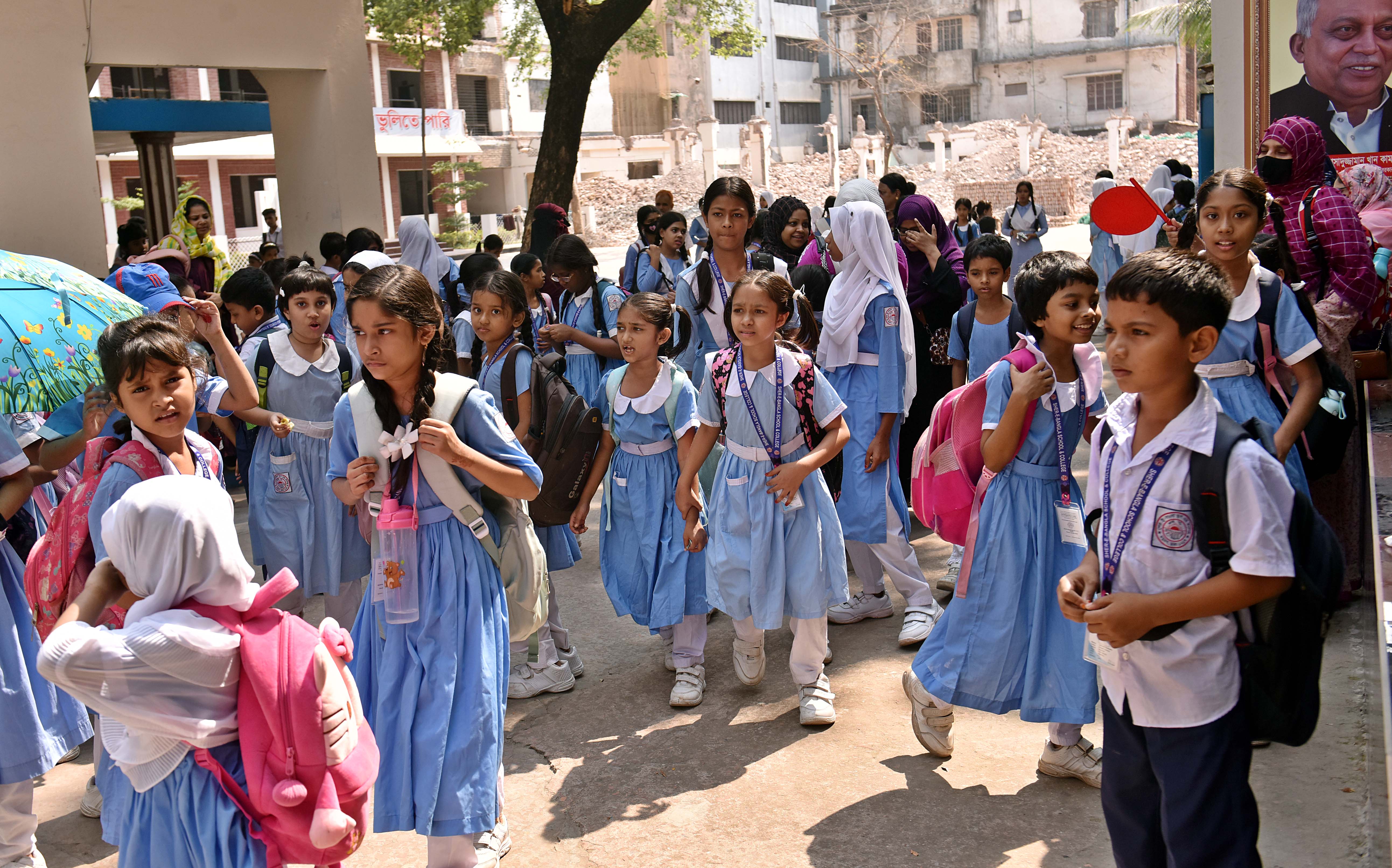Heatwave: Secondary schools, colleges in several districts closed tomorrow