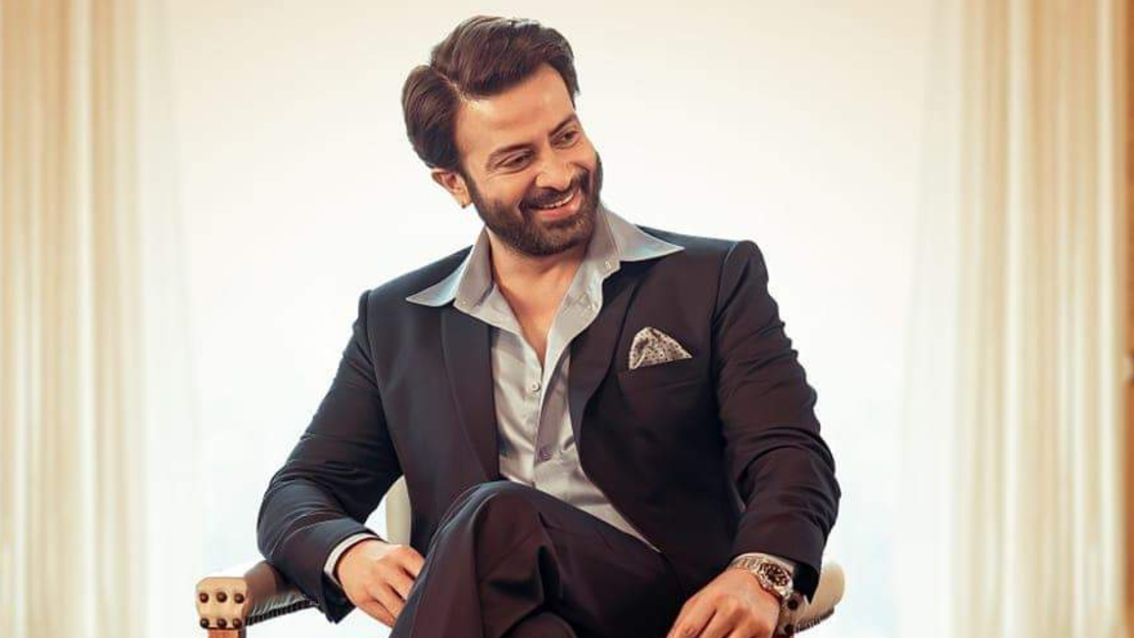 I’m happy to be ruling over the hearts of Bangalis: Shakib Khan 