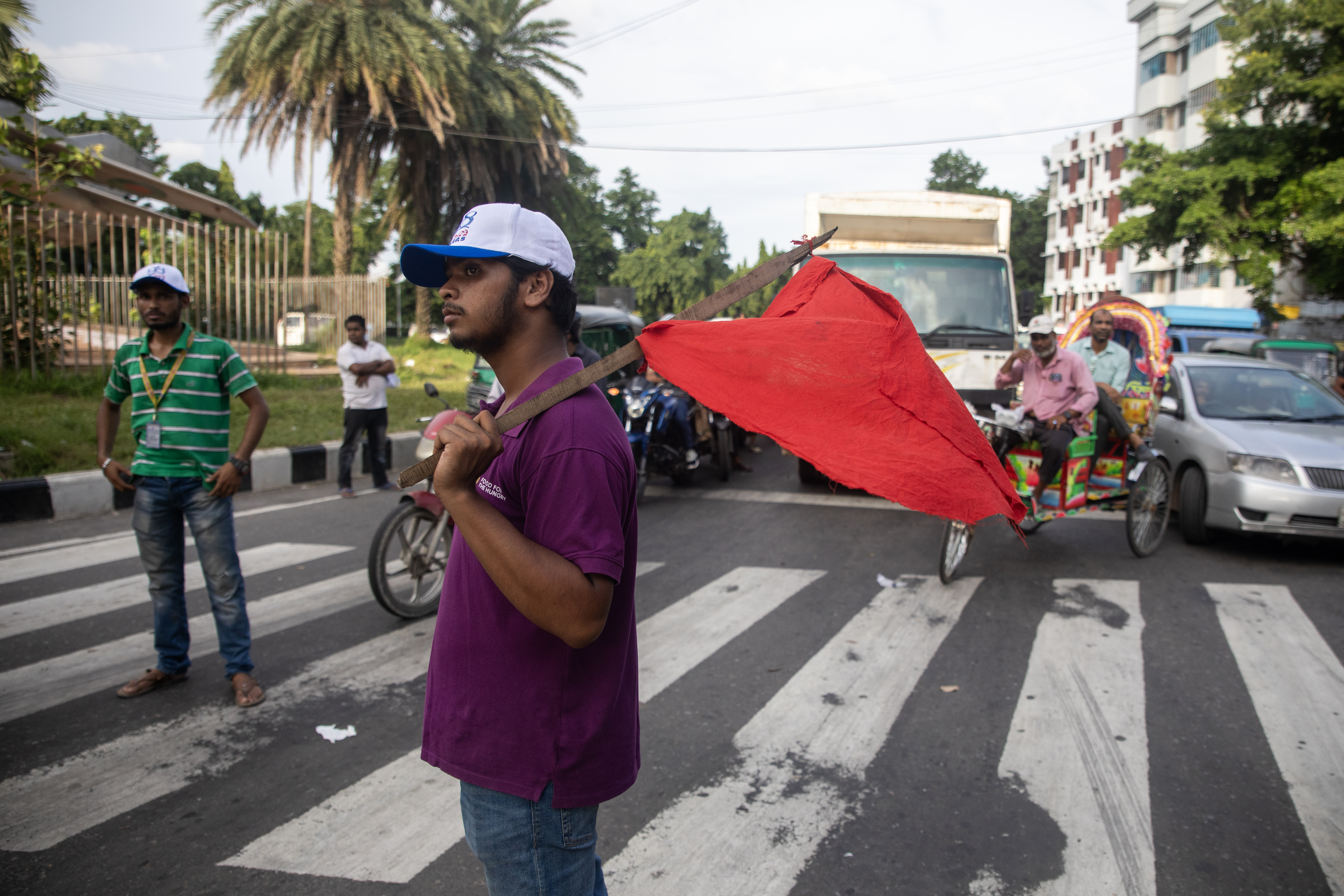 Students aid traffic control in Dhaka