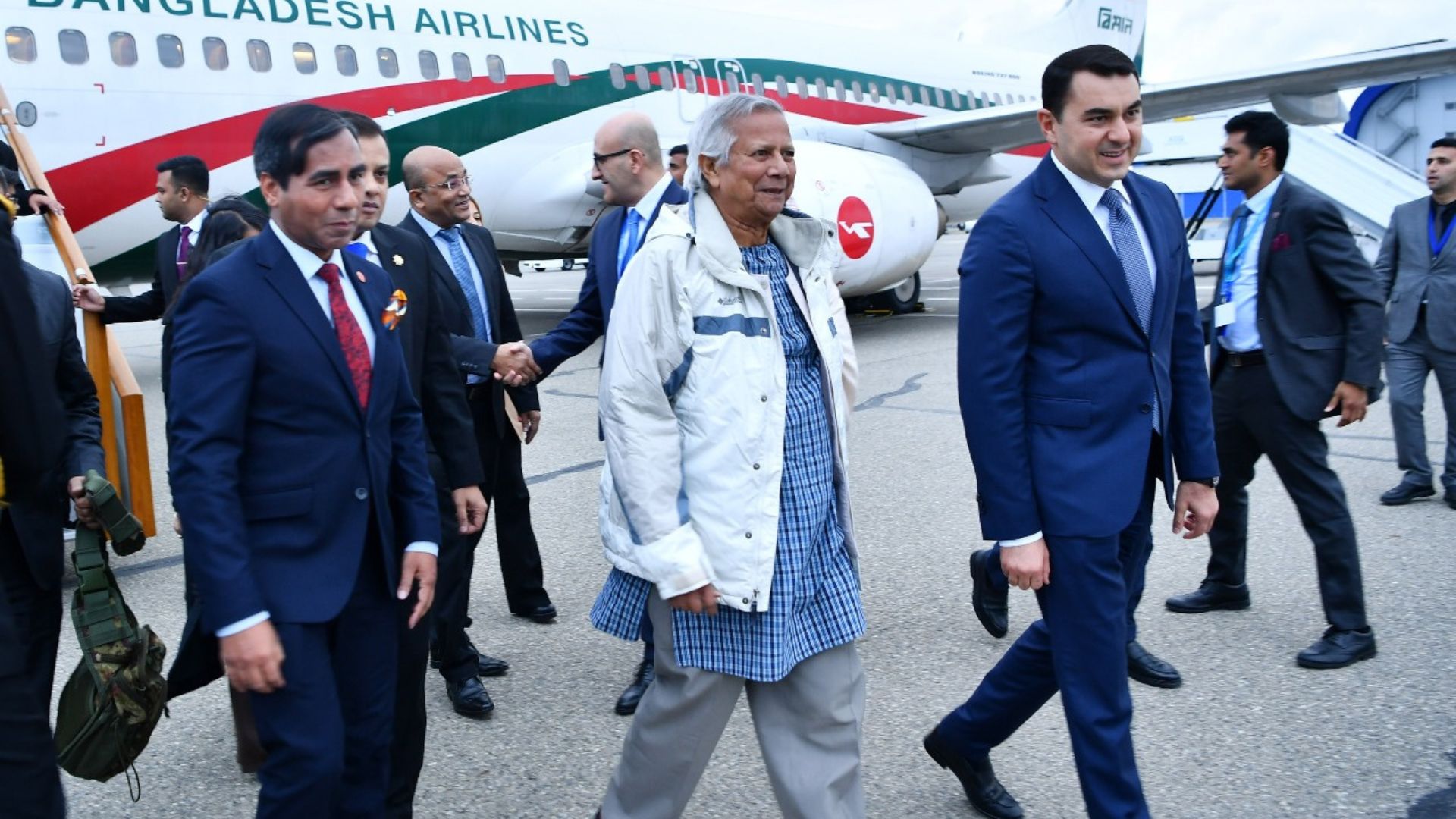 Yunus reaches Azerbaijan for COP29