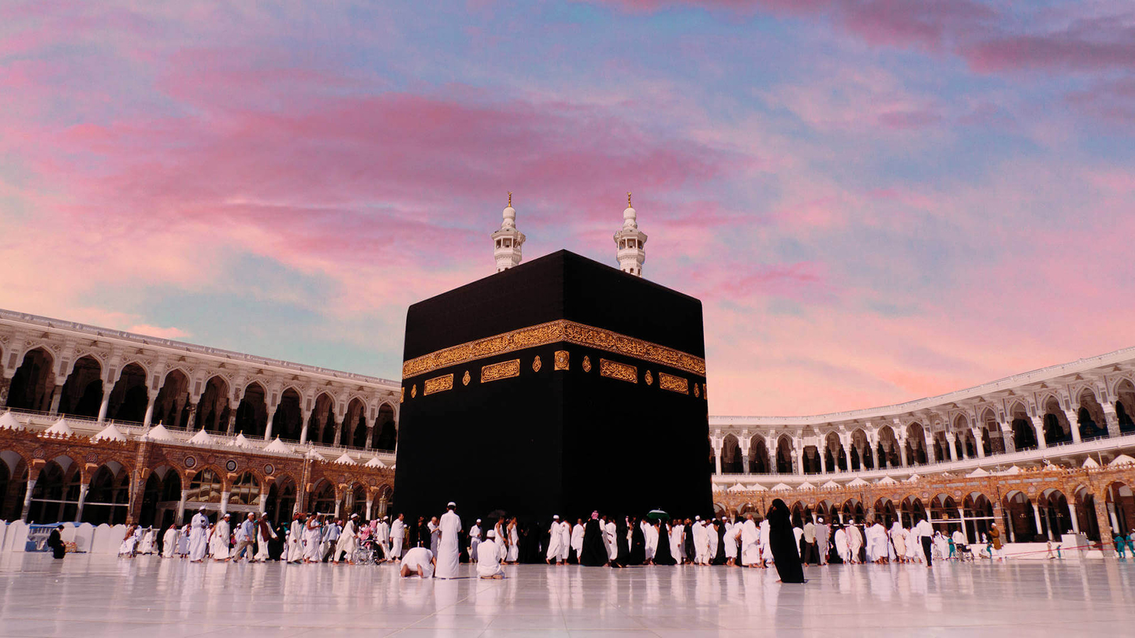 Stranded umrah pilgrims:  Cost of housing, food mount on top of high ticket prices