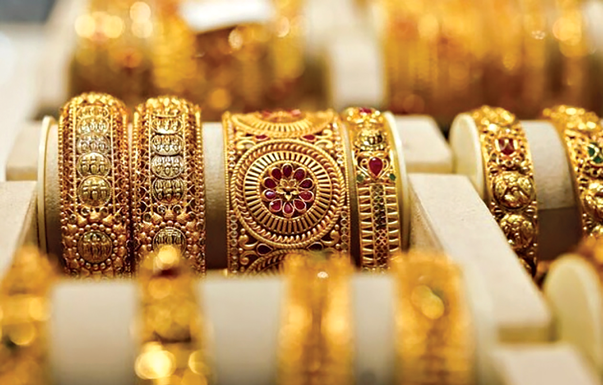 Gold price keeps breaking record
