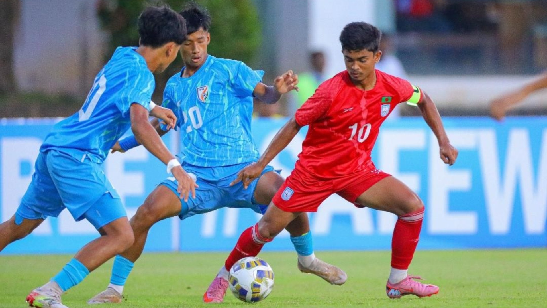 U-17s fall at final shootout