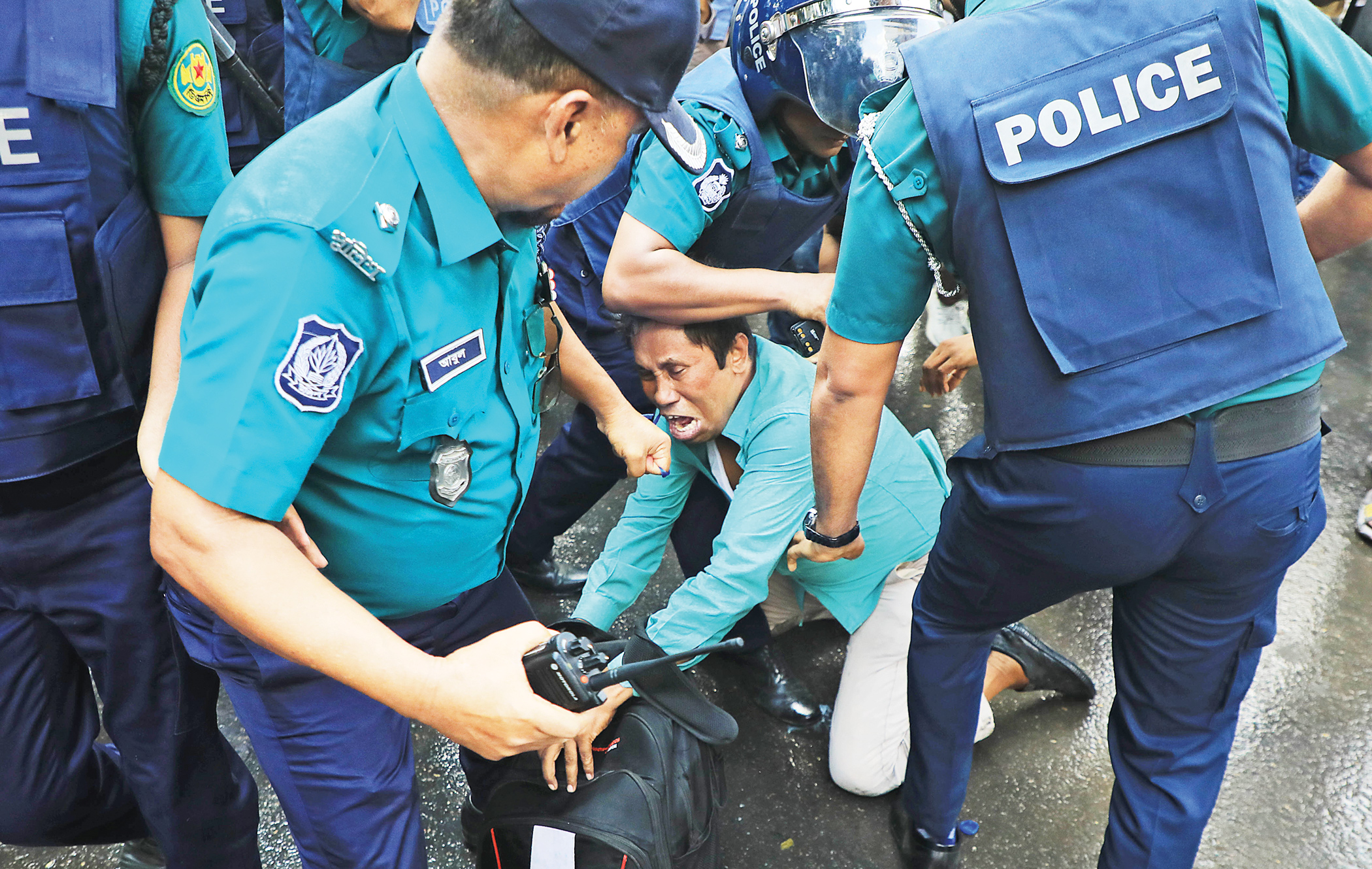 MPO teachers call strike after police ‘excess’
