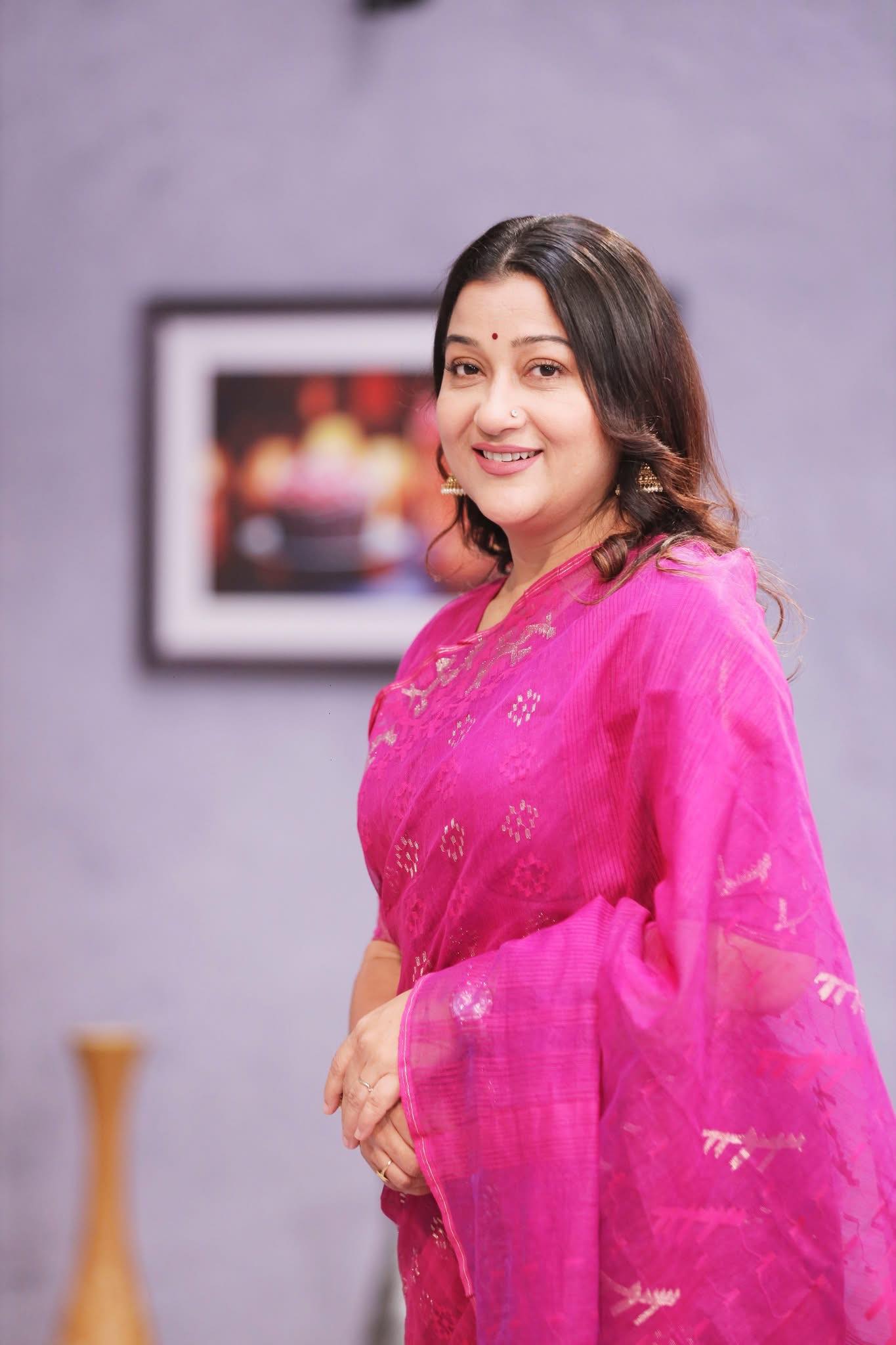 Deepa Khandakar
