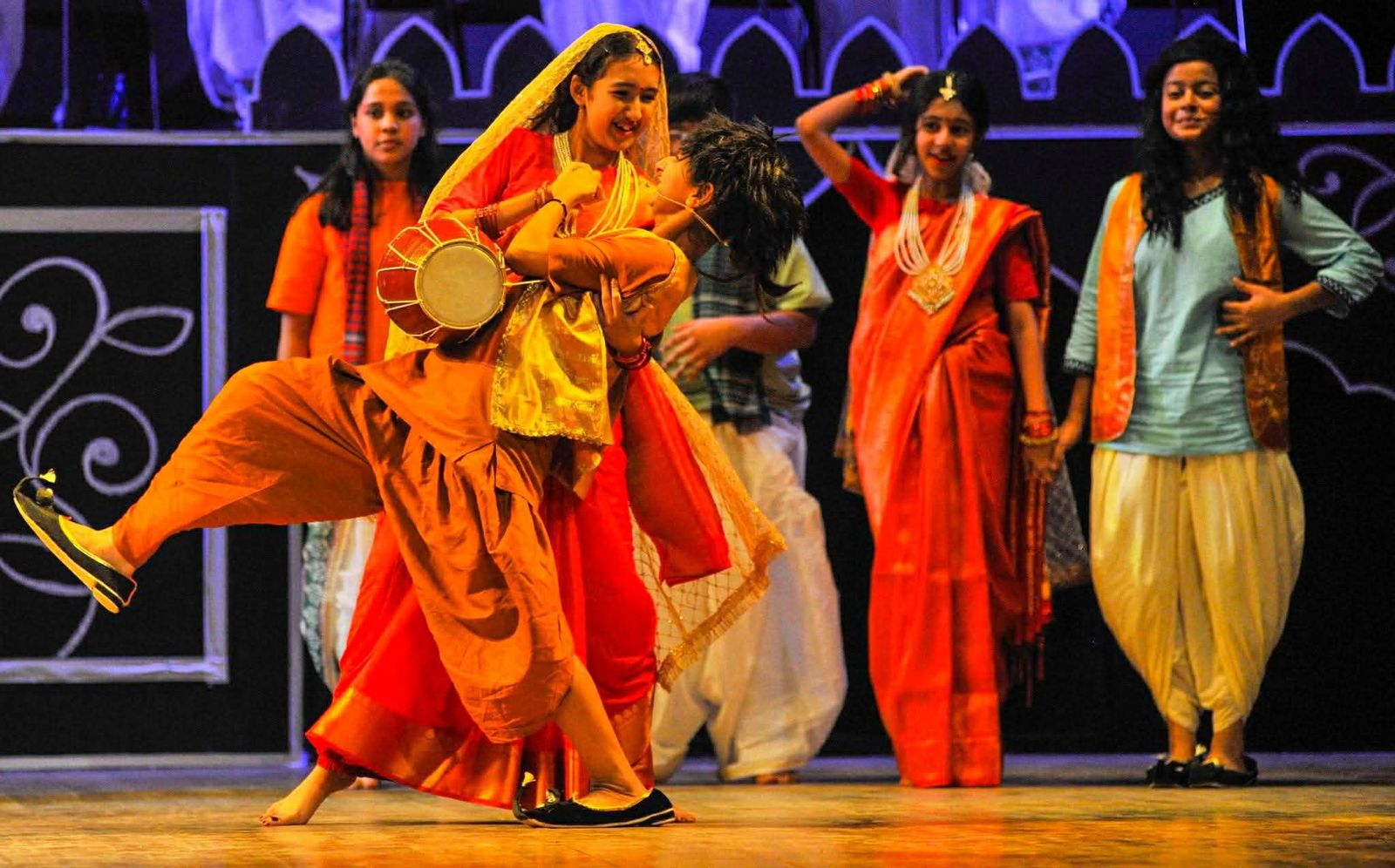 ‘Goopy Gyne Bagha Byne’ staged at Shilpakala Academy