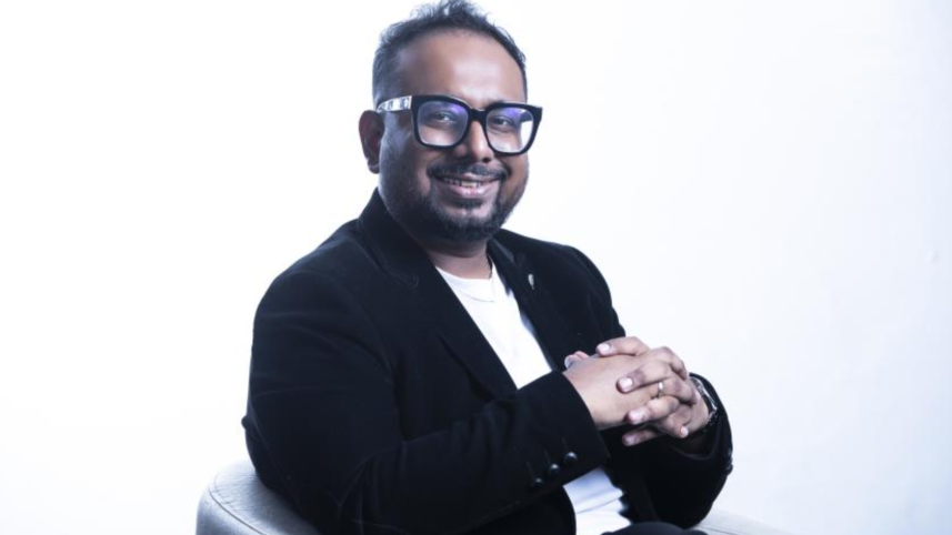 Filmmaker Raihan Rafi receives Inspiring Ten honour