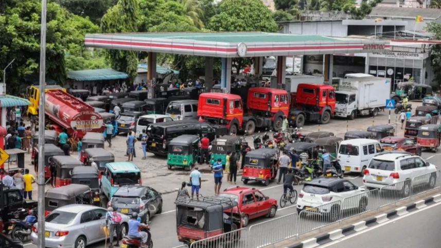 sri lanka fuel crisis.png