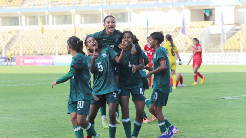 Bangladesh v Nepal SAFF W.jpg