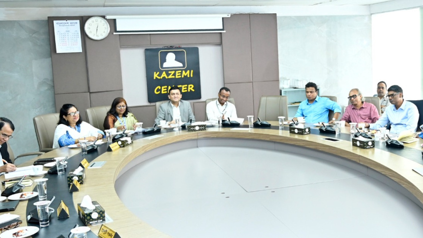 Editors' Council meets governor.jpeg