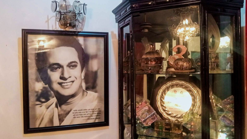 Nayak Raj Razzak.jpg