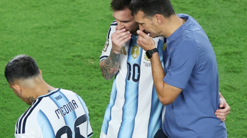 Scaloni-Messi.jpg