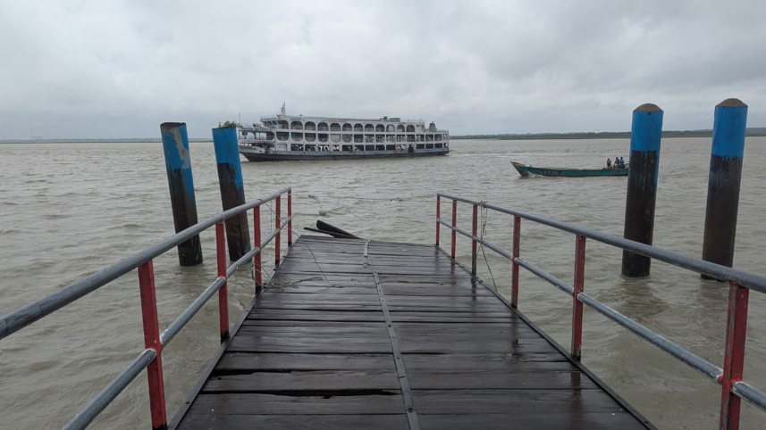 Koralia-Launch-Ghat.jpg