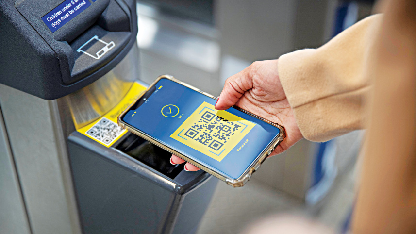 close-up-hand-holding-smartphone.jpg