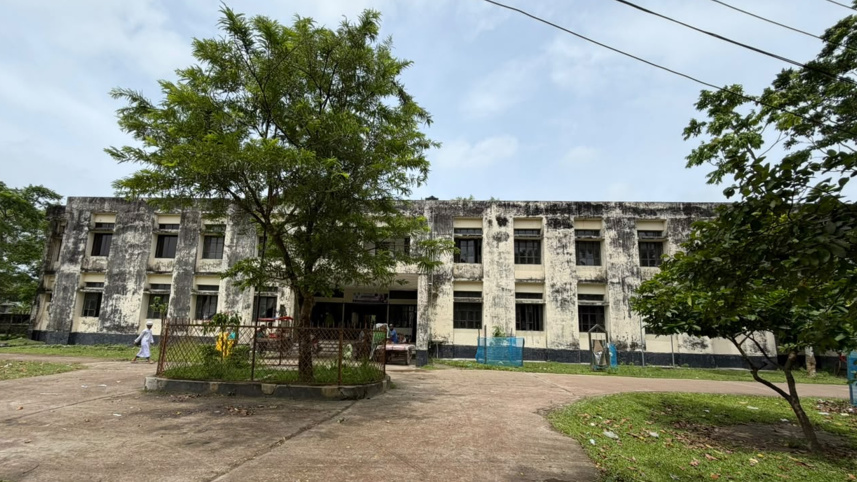 Kuakata-hospital.jpg