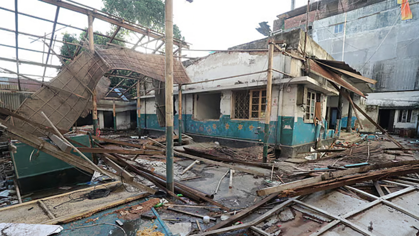 mirpur-1-health-center-vandalise.jpg
