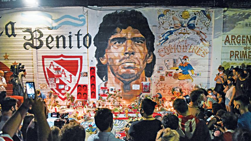 Diego-Armando-Maradona-1.jpg