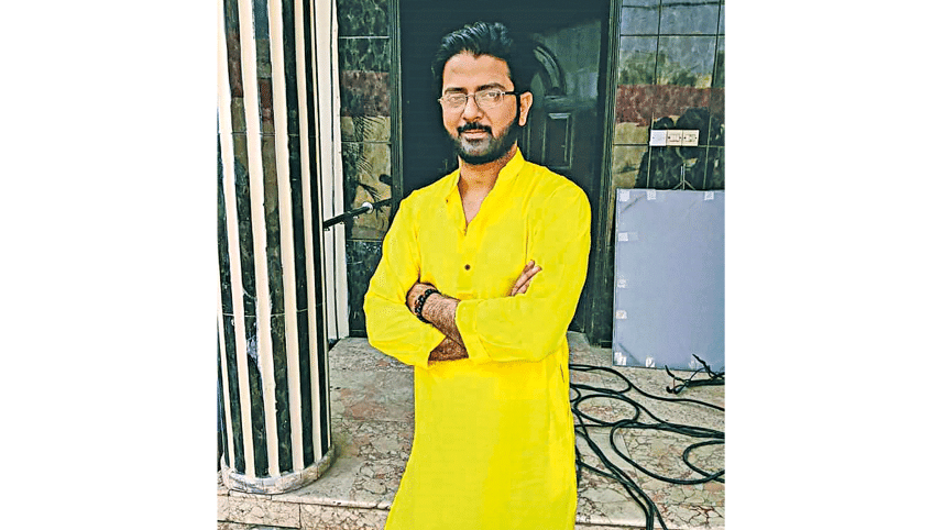 Tumi-Acho-Hridoye,-Kayes-Arju.gif