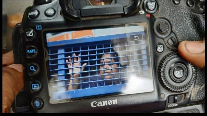 rozina-islam-prison-van.jpg