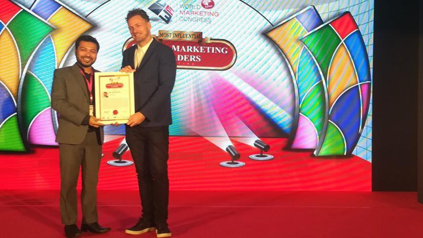 Award-Picture.jpg