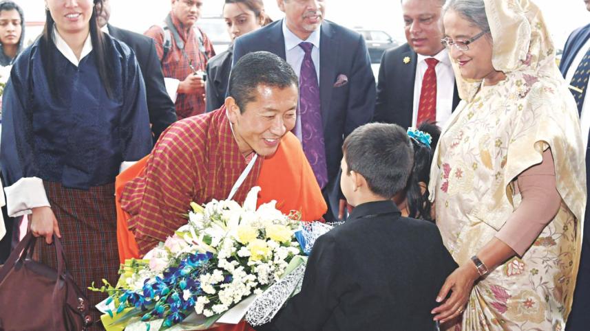 Engage with New Delhi for importing hydropower
