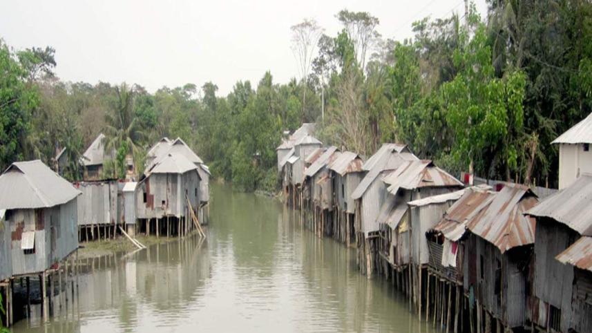 canal grabbing.jpg