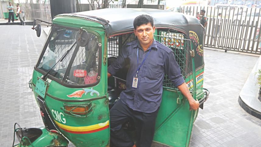 cng driver.jpg