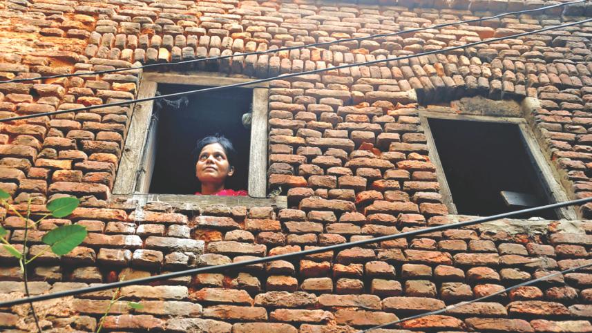 dhaka walls.jpg