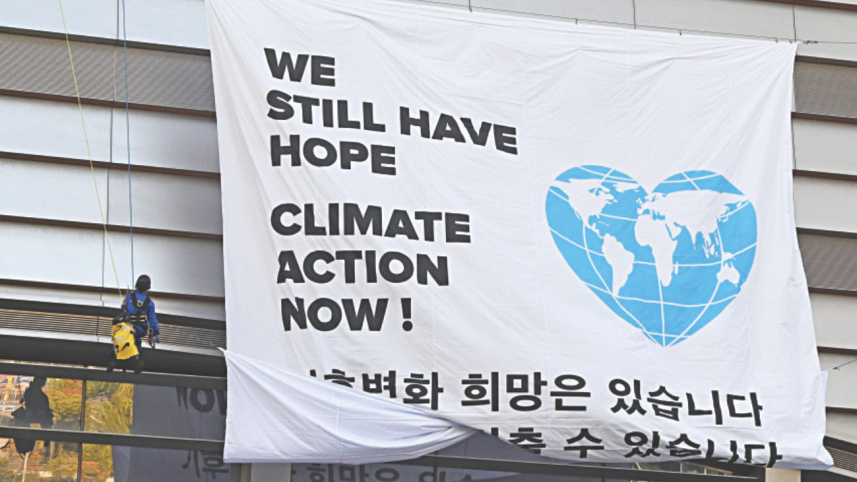 Greenpeace activists.jpg