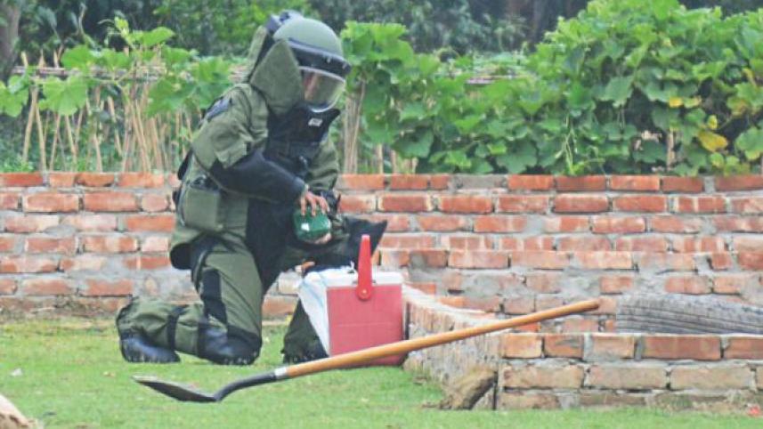 grenades, bomb
