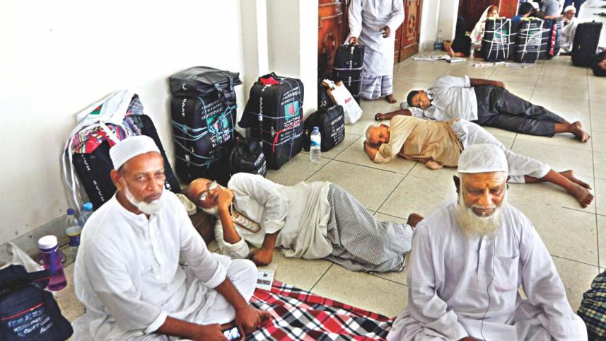 hajj pilgrims.jpg