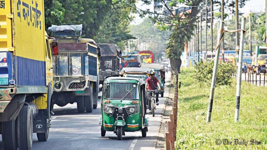 illegal_three_wheelers.jpg