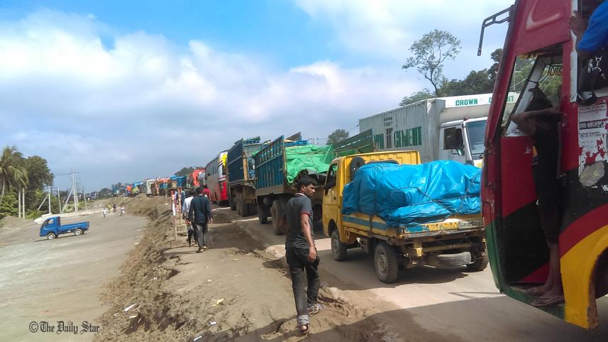 Tailback on Dhaka-Tangail highway continues
