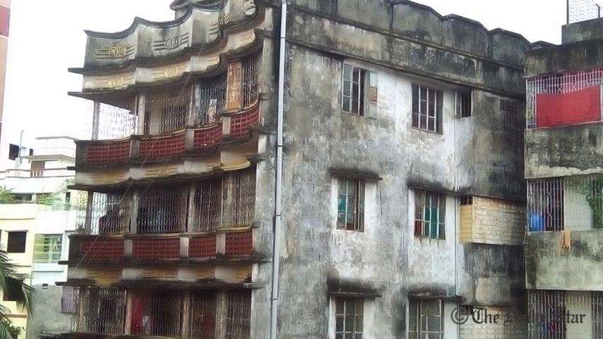 Kalyanpur raid, Dhaka raid, Bangladesh, terrorism, terrorist attack, terror, militants, militancy, Allahu Akbar, special drive, joint forces drive, militants den, hand-made grenades, locally-made grenades, Gulshan attack, Dhaka attack, Gulshan cafe attack
